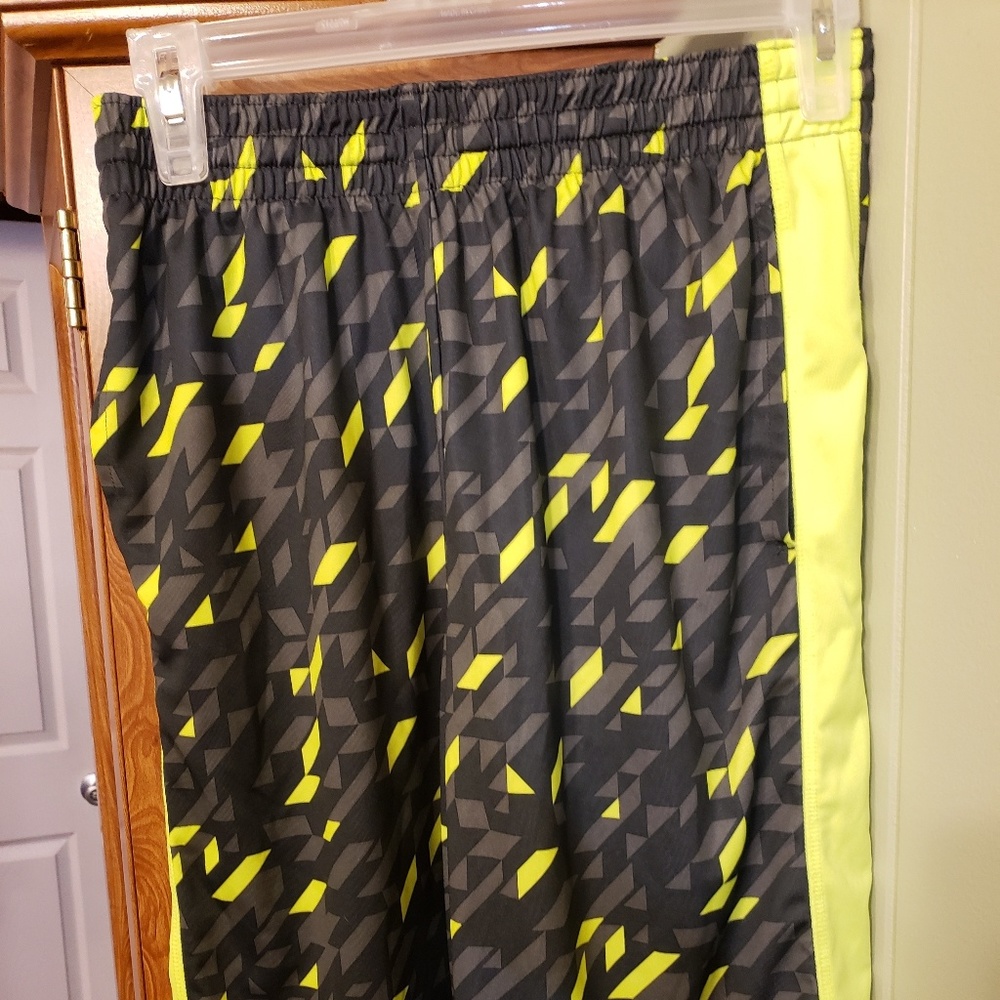 Xersion shorts
